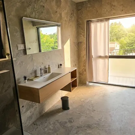 Adistria * Sveti Petar u Sumi
