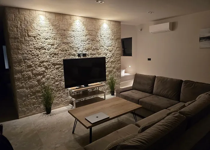 Adistria Sveti Petar u Sumi